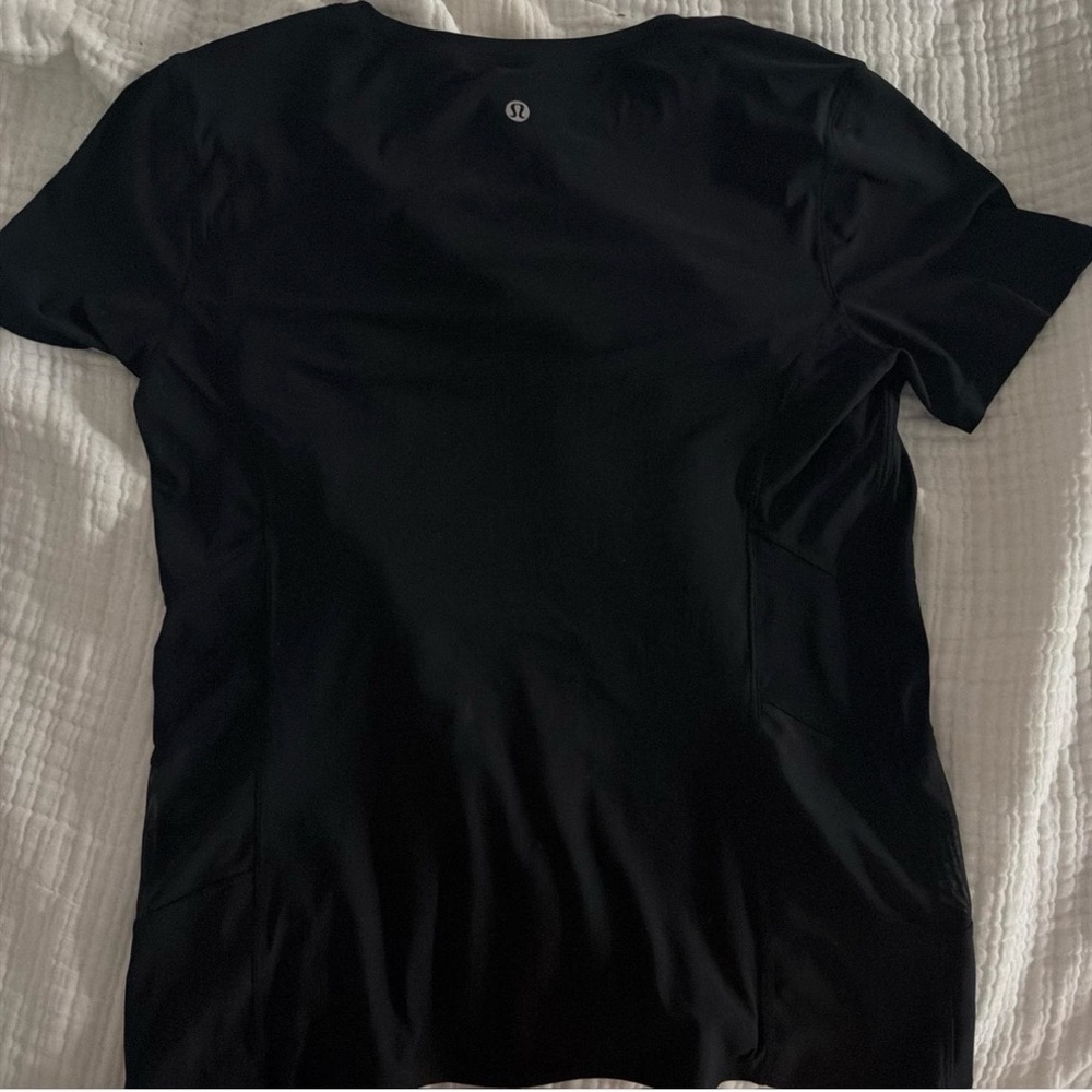 lululemon athletica Black Short-Sleeve Athletic Tee with Reflective Logo
